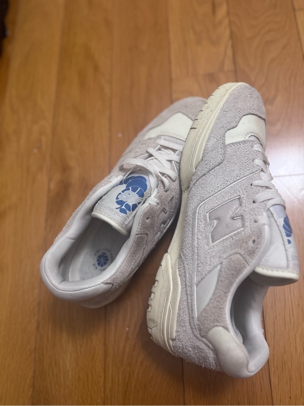 New Balance 550 Low-Top Sneakers in Light Gray and White